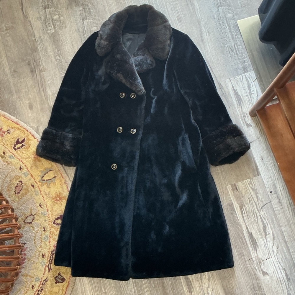 Vintage 1960s 1970s Borgazi Maximalist Faux Fur Coat with Collar + Cuff Detail - Picture 12 of 15